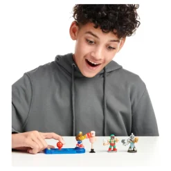 Akedo - Starter pack - Set de 3 figuras con mando (varios modelos)