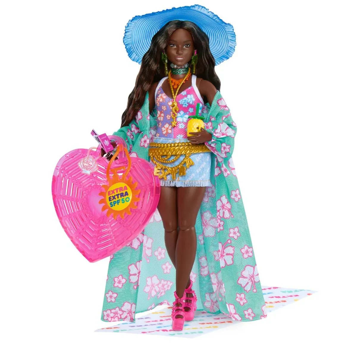 Barbie - Muñeca articulada con conjunto de moda y accesorios de viaje ㅤ