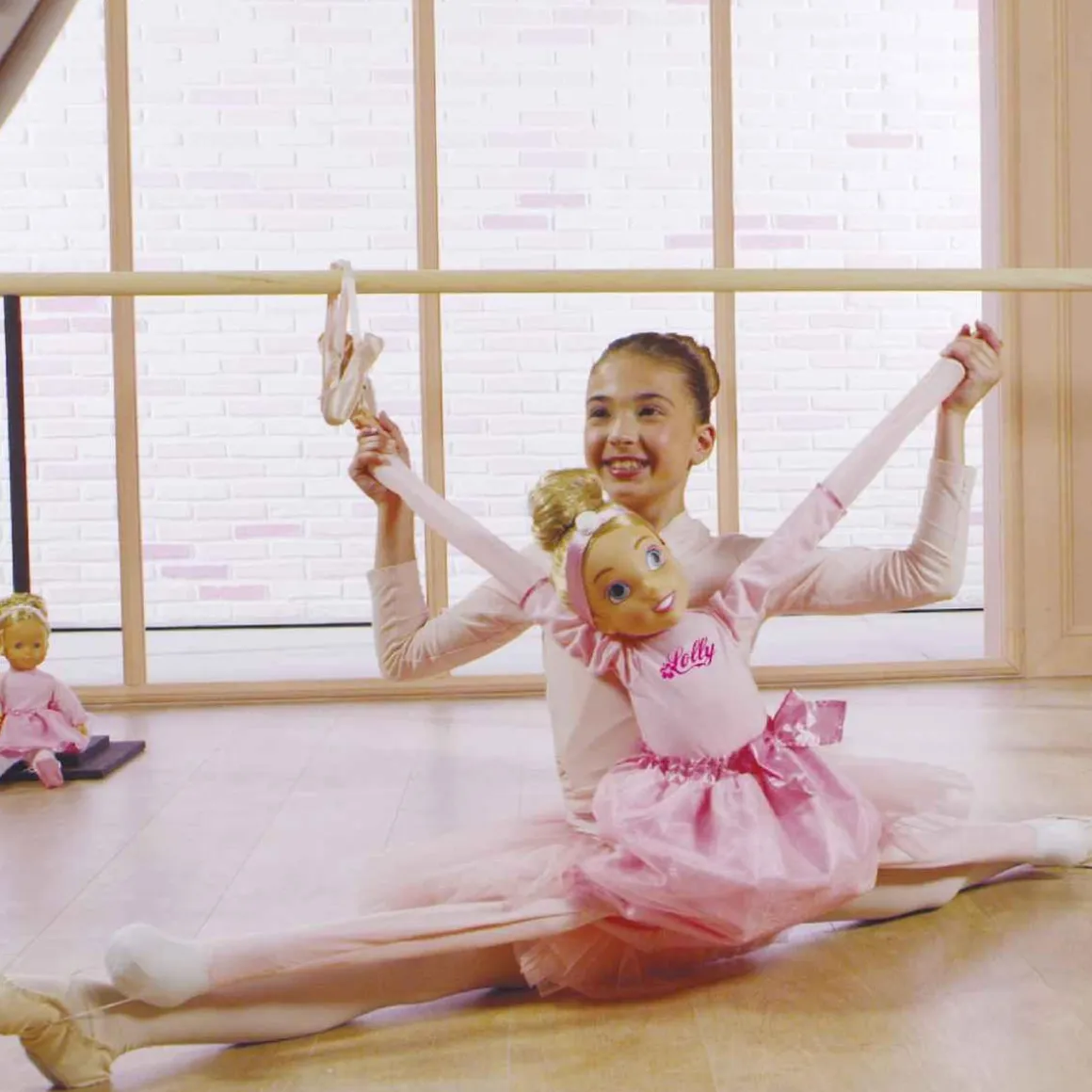 Lolly - Muñeca baila conmigo
