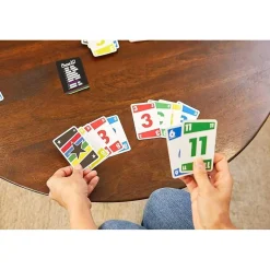 Mattel - Juego de cartas Phase 10 inspirado en Rummy para fases familiares ㅤ
