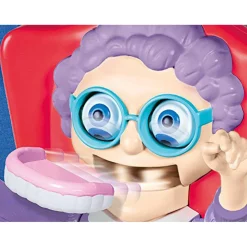 No Asustes a la Abuela