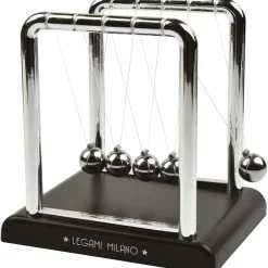 Péndulo de Newton multicolor, material ABS y acero, 9x9 cm